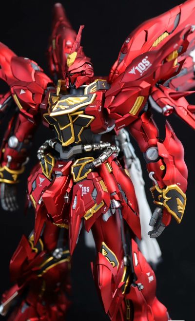 MG 1/100 机动战士高达UC  MSN-06S 新安州 Ver.ka. Titanium Finish