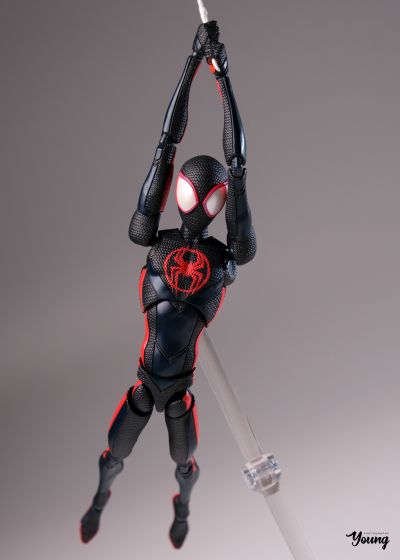 S.H.Figuarts  蜘蛛侠（迈尔斯·莫拉莱斯）（蜘蛛侠：纵横宇宙）