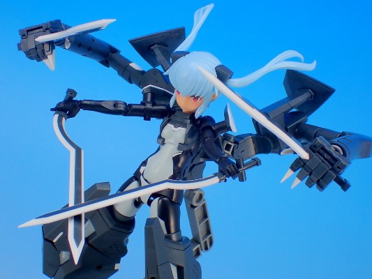 女神装置 武装神姫 恶魔型 斯特拉芙