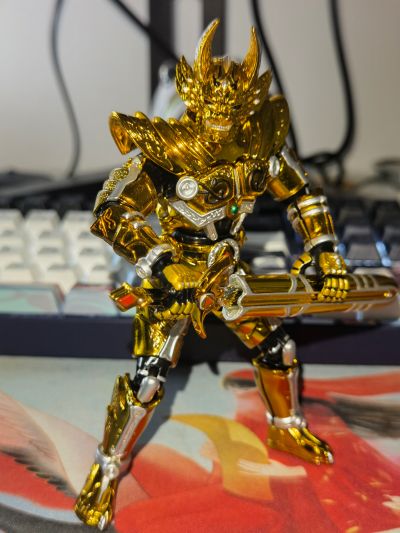 S.H.Figuarts 黄金骑士 牙狼〈GARO〉