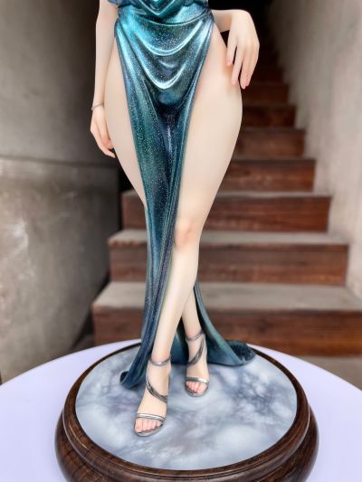 不善于社交的寡居雪女和被诅咒的戒指。 雪乃深冬 兔女郎
