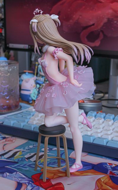 火烈鸟芭蕾舞团 红发女孩