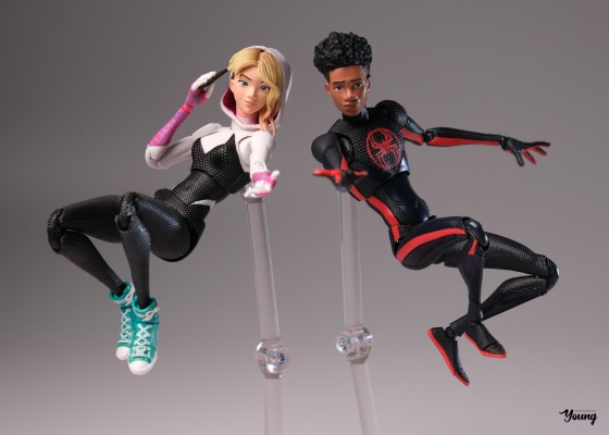 S.H.Figuarts  蜘蛛侠（迈尔斯·莫拉莱斯）（蜘蛛侠：纵横宇宙）