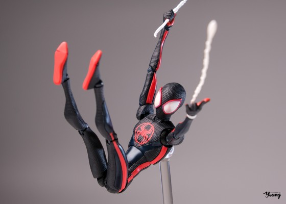 S.H.Figuarts  蜘蛛侠（迈尔斯·莫拉莱斯）（蜘蛛侠：纵横宇宙）