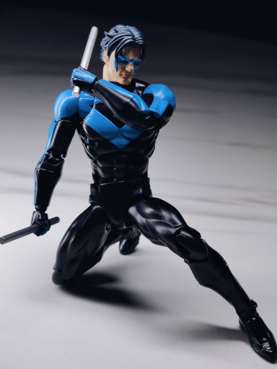 MAFEX 编号175 蝙蝠侠：缄默 夜翼