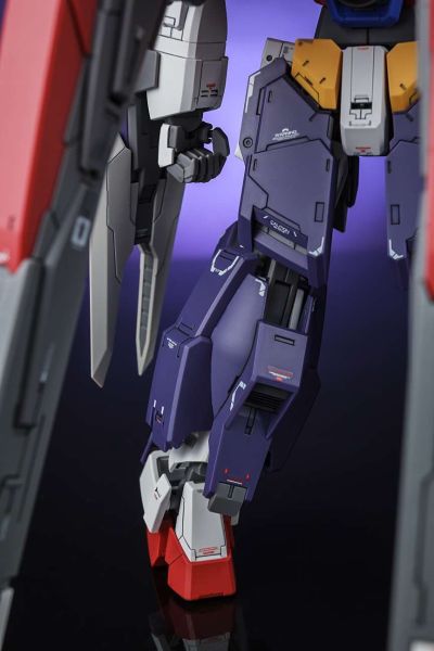 MG  机动战士高达AGE 高达AGE-1 全装备光辉型［设计师配色］