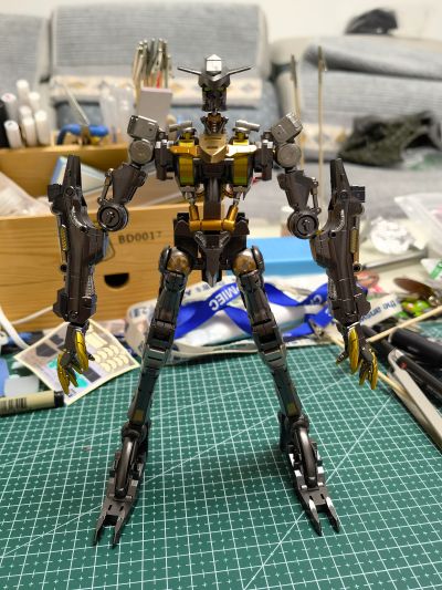 1/100 FULL MECHANICS  巴巴托斯高达天狼座帝王形态