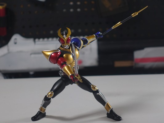 S.H.Figuarts(真骨雕制法) 假面骑士亚极陀 假面骑士亚极陀 三重形态