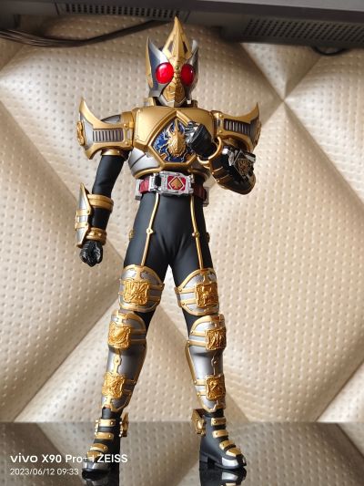 S.H.Figuarts 假面骑士剑 假面骑士剑 国王形态