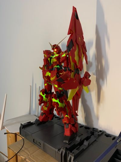 PG 机动战士高达UC RX-0独角兽高达+武装战甲DE 中国红Ver.