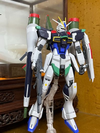 MG 机动战士高达SEED DESTINY 爆击型脉冲高达