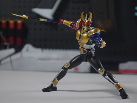S.H.Figuarts(真骨雕制法) 假面骑士亚极陀 假面骑士亚极陀 三重形态