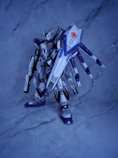 MG 1/100 RX-93-ν2  Hi-ν高达