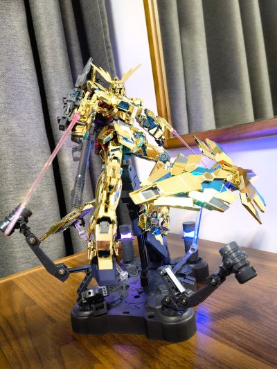 MG 1/100 机动战士高达UC RX-0 独角兽高达3号机 菲尼克斯