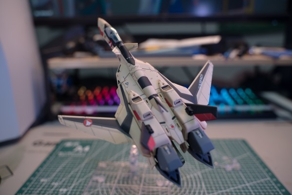 HG 超时空要塞PLUS YF-19