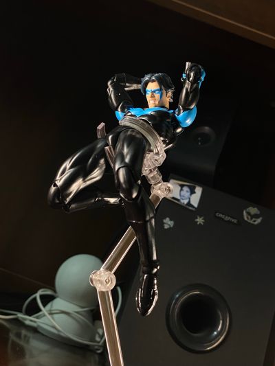 MAFEX 编号175 蝙蝠侠：缄默 夜翼