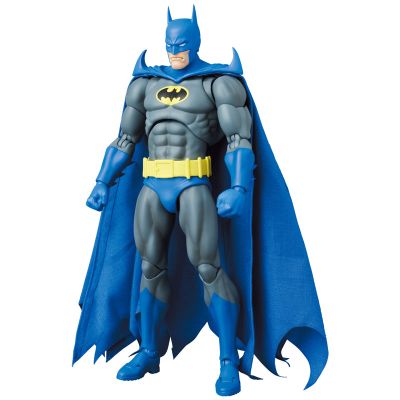 MAFEX 编号215 蝙蝠侠：骑士陨落 远征蝙蝠侠