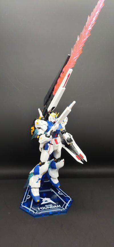ROBOT魂＜机动战士系列＞  实物大Nu高达立像 RX-93ff Nu高达