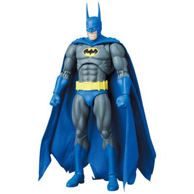 MAFEX 编号215 蝙蝠侠：骑士陨落 远征蝙蝠侠