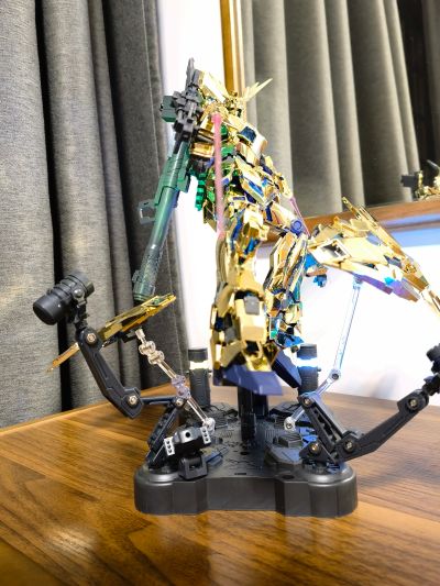 MG 1/100 机动战士高达UC RX-0 独角兽高达3号机 菲尼克斯