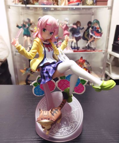 街角魔族 千代田桃 制服版