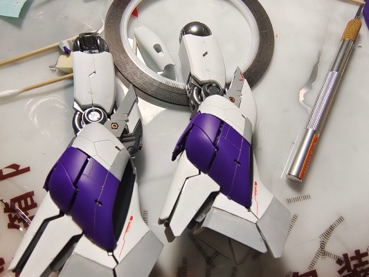 MG 1/100 RX-93-ν2  Hi-ν高达