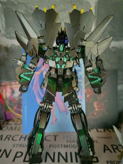 RG 机动战士高达UC RX-0[N] 独角兽高达2号机 报丧女妖·命运女神(最终决战样式)