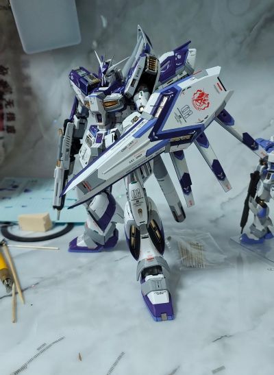 MG 1/100 RX-93-ν2  Hi-ν高达