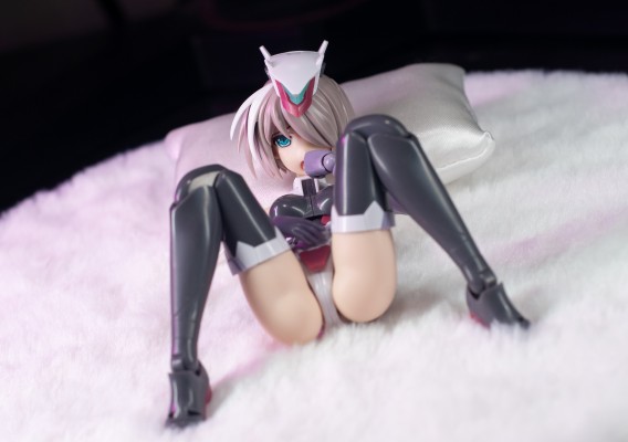 机甲少女 金刚