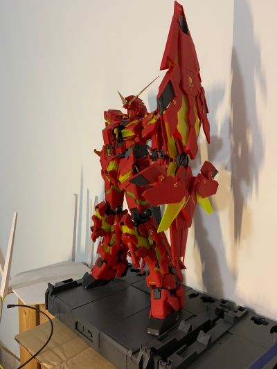 PG 机动战士高达UC RX-0独角兽高达+武装战甲DE 中国红Ver.