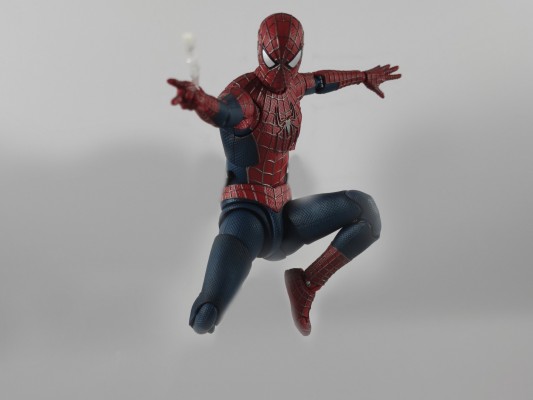 S.H.Figuarts  蜘蛛侠：英雄无归 好邻居蜘蛛侠