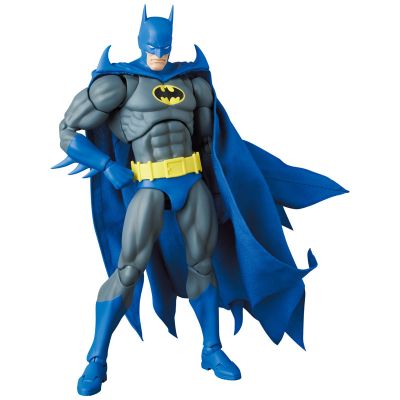 MAFEX 编号215 蝙蝠侠：骑士陨落 远征蝙蝠侠