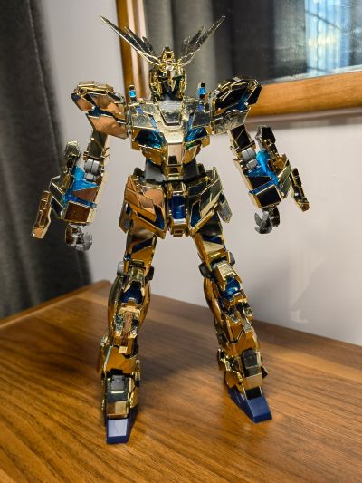 MG 1/100 机动战士高达UC RX-0 独角兽高达3号机 菲尼克斯