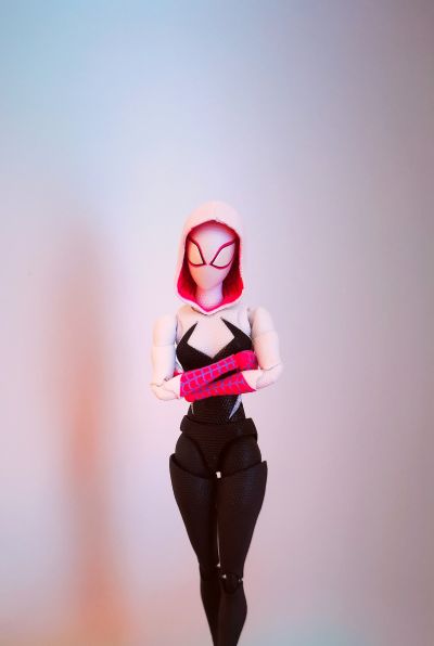 S.H.Figuarts  蜘蛛格温（蜘蛛侠：纵横宇宙）