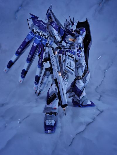 MG 1/100 RX-93-ν2  Hi-ν高达