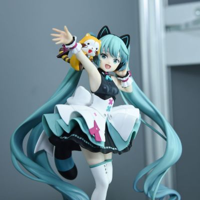 魅力无限 初音未来联名浣熊方块  -网络新纪元-