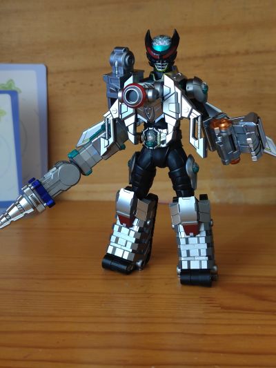 S.H.Figuarts(真骨雕制法)  CLAWs·蝎子 / 诞骑武装·巨蝎（暂译）