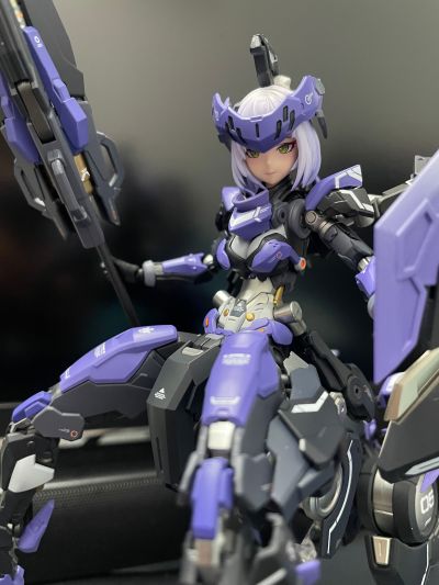 赛博森林 战争之影 叶芙娜·马尔基娜