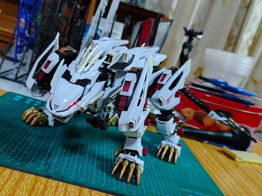 超合金 索斯机兽 RZ-041 零式长牙狮