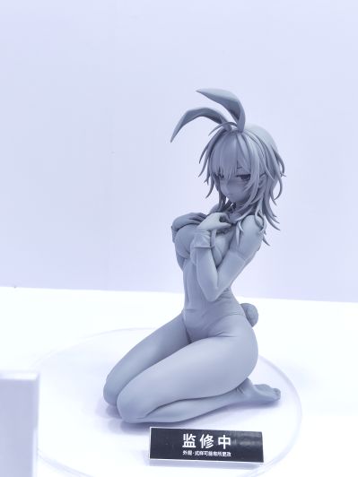 橫山石见 黑兔女郎