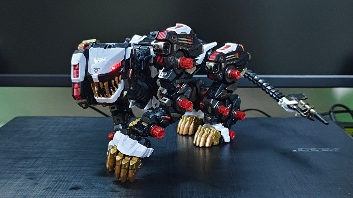 超合金 索斯机兽 RZ-041 零式长牙狮