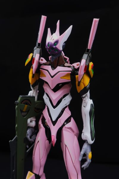 RG 福音战士新剧场版：Q 泛用人型决战兵器 人造人EVA 正规实用型(Wille Custom) 8号机α