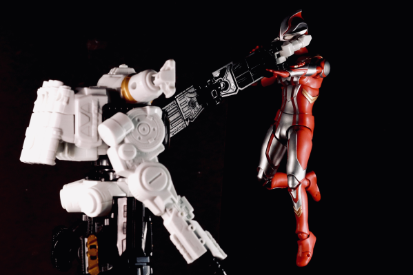 S.H.Figuarts 梦比优斯奥特曼
