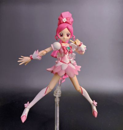 S.H.Figuarts 光之美少女 キュアブロッサム
