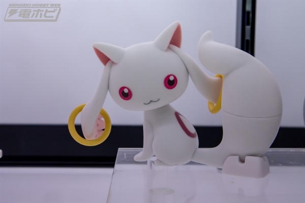 软萌 魔法少女小圆 剧场版 [新篇] 叛逆的物语 丘比与零食魔女 A款 丘比