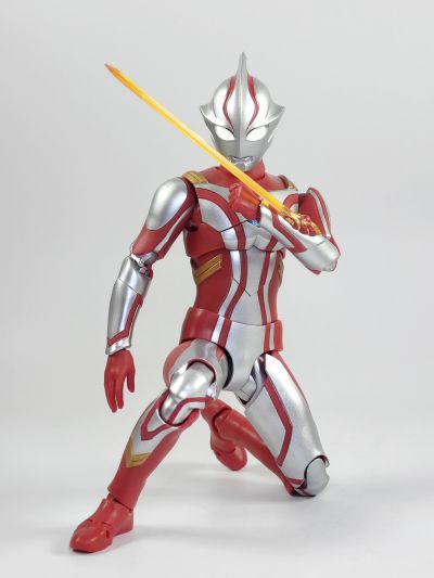 S.H.Figuarts 梦比优斯奥特曼 梦比优斯奥特曼