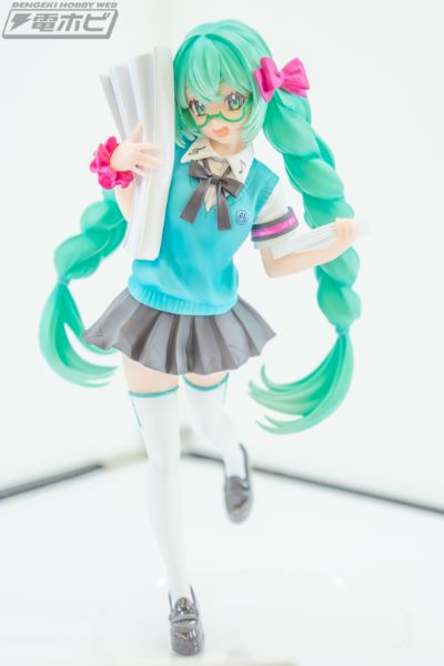 Luminasta 初音未来系列  初音未来16周年纪念款 原画师：Boota