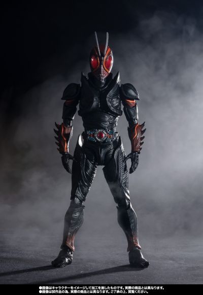 S.H.Figuarts 假面骑士BLACK SUN 假面骑士暗日（首次变身）