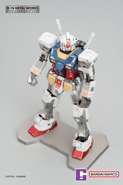 BNMW 世界高达立像系列3 RX-78-2  高达 台场版