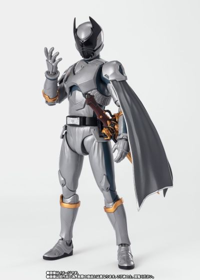 S.H.Figuarts 虫王战队超王者 大甲虫王者